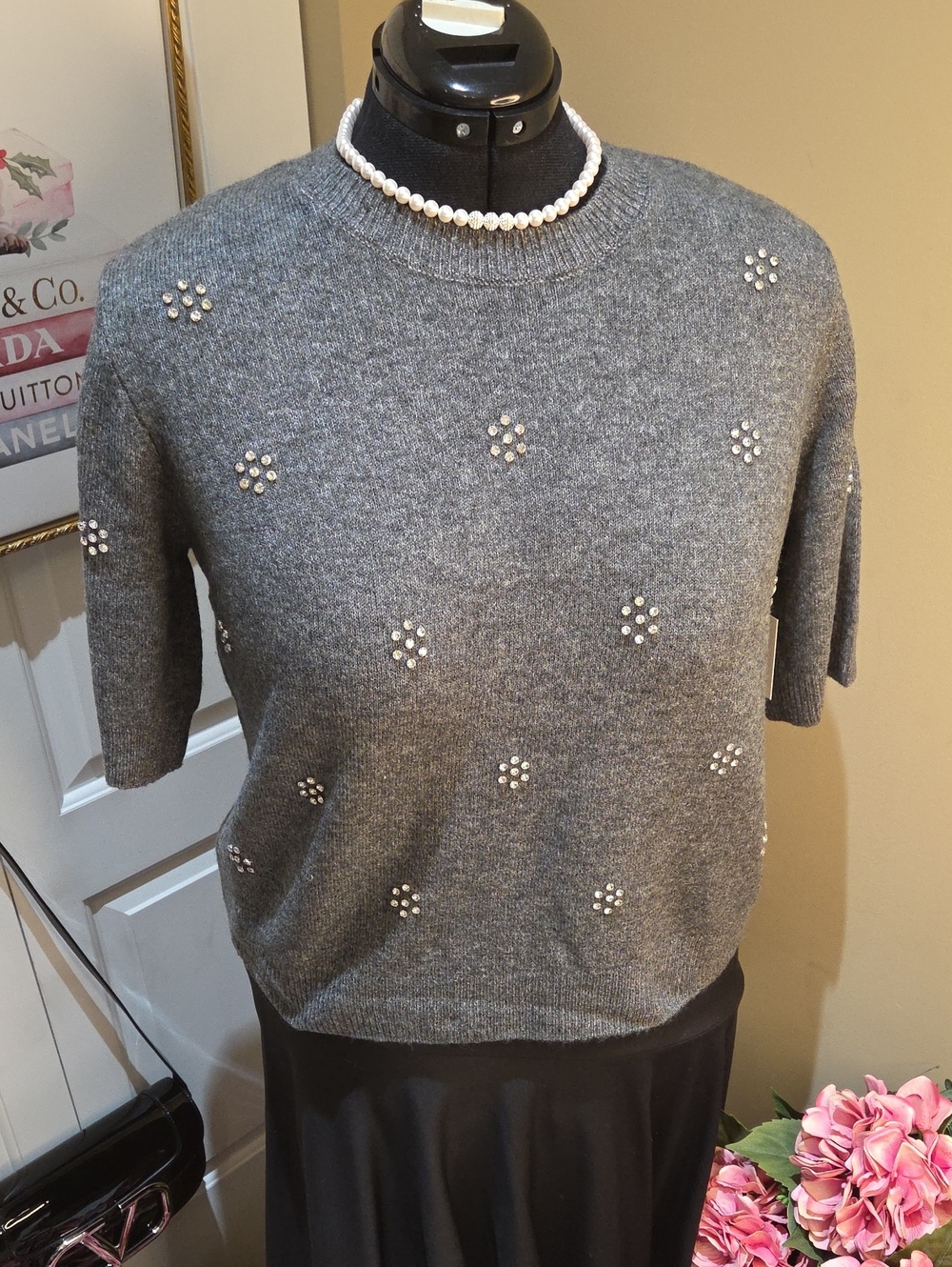 Nwt XL,M CeCe Gray Short-Sleeve Knit Top with Jeweled
